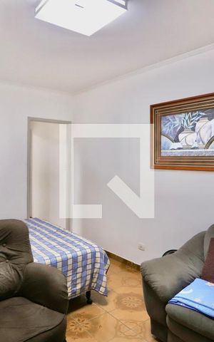 Casa à venda com 120m², 3 quartos e 2 vagas Casa à venda com 120m², 3 quartos e 2 vagasSala/Quarto