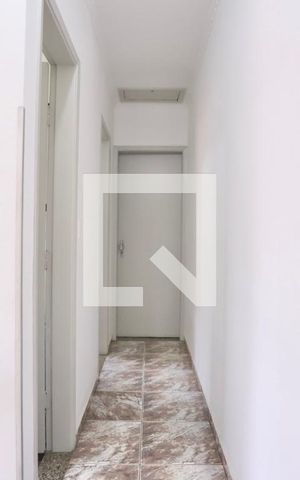 Casa à venda com 120m², 3 quartos e 2 vagas Casa à venda com 120m², 3 quartos e 2 vagasCorredor
