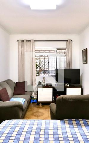 Casa à venda com 120m², 3 quartos e 2 vagas Casa à venda com 120m², 3 quartos e 2 vagasSala/Quarto