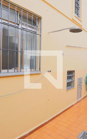 Casa à venda com 120m², 3 quartos e 2 vagas Casa à venda com 120m², 3 quartos e 2 vagasÁrea Externa