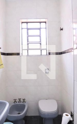 Casa à venda com 120m², 3 quartos e 2 vagas Casa à venda com 120m², 3 quartos e 2 vagasBanheiro/Quarto 2