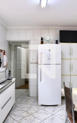 Casa à venda com 120m², 3 quartos e 2 vagas Casa à venda com 120m², 3 quartos e 2 vagasCozinha