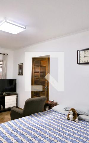Casa à venda com 120m², 3 quartos e 2 vagas Casa à venda com 120m², 3 quartos e 2 vagasSala/Quarto