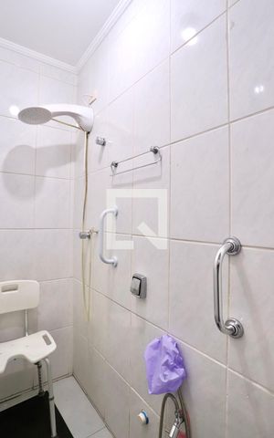 Casa à venda com 120m², 3 quartos e 2 vagas Casa à venda com 120m², 3 quartos e 2 vagasBanheiro 3