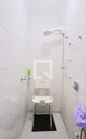 Casa à venda com 120m², 3 quartos e 2 vagas Casa à venda com 120m², 3 quartos e 2 vagasBanheiro 3