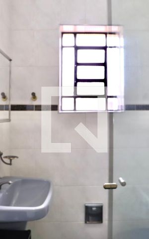 Casa à venda com 120m², 3 quartos e 2 vagas Casa à venda com 120m², 3 quartos e 2 vagasBanheiro 2