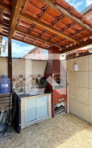 Casa de condomínio à venda com 85m², 3 quartos e 1 vaga Casa de condomínio à venda com 85m², 3 quartos e 1 vagaÁrea de Serviço e Gourmet