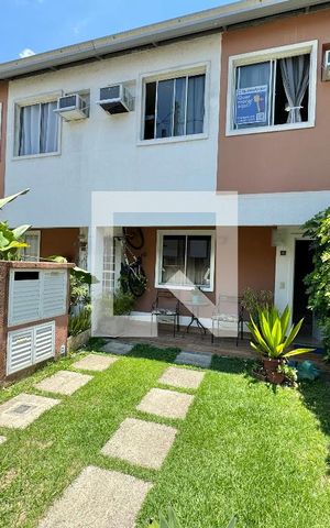 Casa de condomínio à venda com 85m², 3 quartos e 1 vaga Casa de condomínio à venda com 85m², 3 quartos e 1 vagaÁrea externa