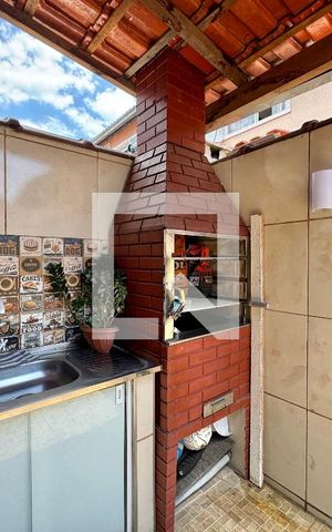 Casa de condomínio à venda com 85m², 3 quartos e 1 vaga Casa de condomínio à venda com 85m², 3 quartos e 1 vagaÁrea de Serviço e Gourmet
