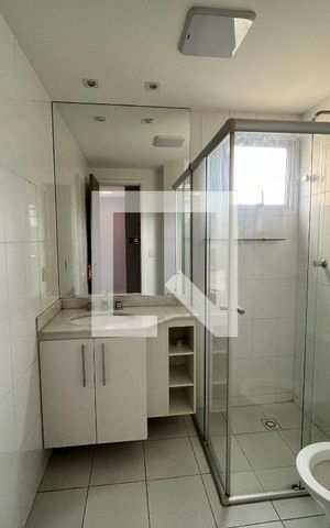 Apartamento à venda com 72m², 2 quartos e 2 vagasBanheiro