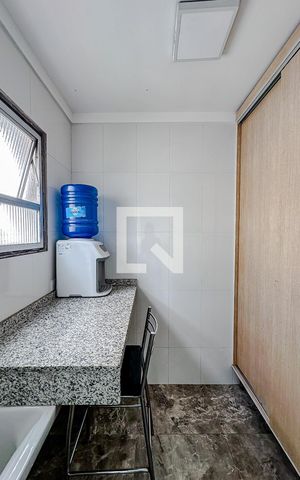 Apartamento à venda com 147m², 3 quartos e 1 vagaÁrea de Serviço