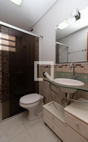 Casa à venda com 128m², 3 quartos e 1 vaga Casa à venda com 128m², 3 quartos e 1 vagaBanheiro da Suíte