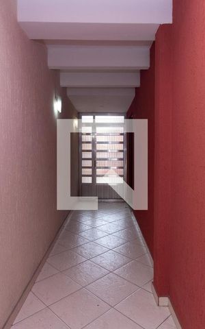 Casa à venda com 128m², 3 quartos e 1 vaga Casa à venda com 128m², 3 quartos e 1 vagaEntrada