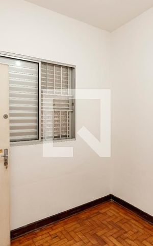 Casa à venda com 365m², 8 quartos e 4 vagas Casa à venda com 365m², 8 quartos e 4 vagasQuarto de Serviço 2