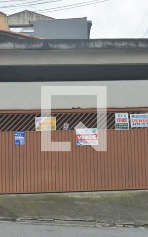 Casa à venda com 186m², 2 quartos e 3 vagasInstalação de Placa