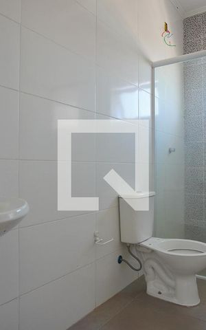 Casa para alugar com 100m², 2 quartos e 1 vagaBanheiro Corredor