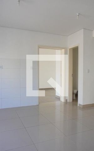 Casa para alugar com 100m², 2 quartos e 1 vagaSala