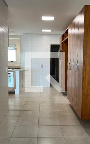 Apartamento à venda com 230m², 4 quartos e 3 vagasCozinha