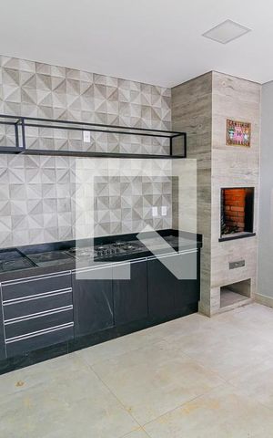 Casa de condomínio à venda com 200m², 3 quartos e 2 vagas Casa de condomínio à venda com 200m², 3 quartos e 2 vagasÁrea gourmet