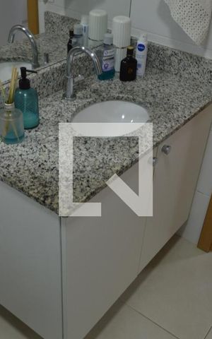Apartamento à venda com 185m², 2 quartos e 2 vagasBanheiro da Suíte 2