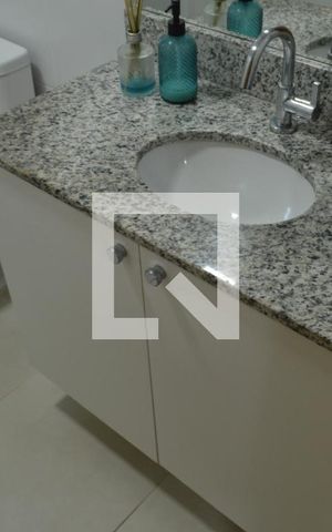 Apartamento à venda com 185m², 2 quartos e 2 vagasBanheiro da Suíte 2