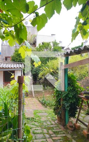 Casa à venda com 100m², 2 quartos e 2 vagasQuintal