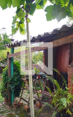 Casa à venda com 100m², 2 quartos e 2 vagasQuintal