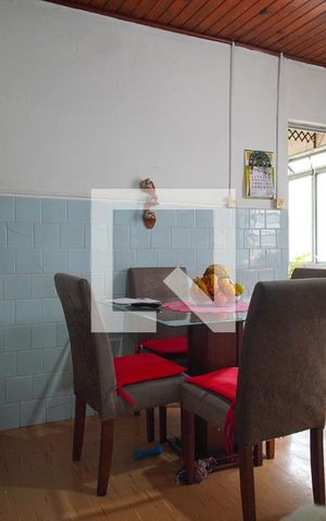 Casa à venda com 100m², 2 quartos e 2 vagasCozinha