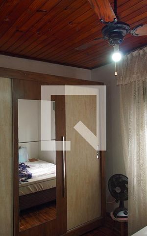 Casa à venda com 100m², 2 quartos e 2 vagasQuarto 2