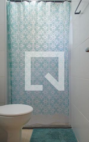 Apartamento à venda com 63m², 2 quartos e 1 vaga Apartamento à venda com 63m², 2 quartos e 1 vagaBanheiro