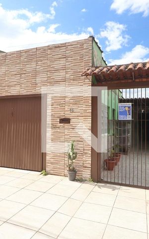 Casa à venda com 239m², 4 quartos e 3 vagasFachada