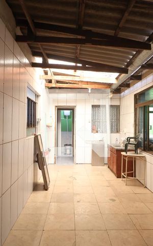 Casa à venda com 239m², 4 quartos e 3 vagasÁrea de Serviço