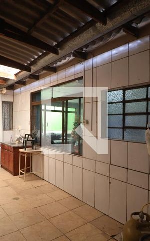 Casa à venda com 239m², 4 quartos e 3 vagasÁrea de Serviço