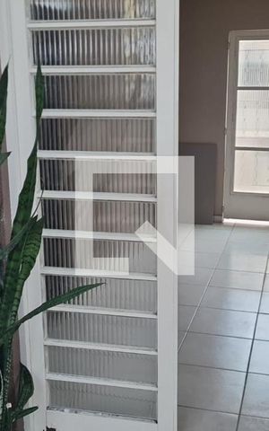 Casa à venda com 120m², 3 quartos e sem vaga Casa à venda com 120m², 3 quartos e sem vagaHall de Entrada