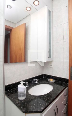 Apartamento à venda com 85m², 2 quartos e 1 vagaBanheiro 2