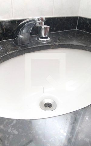 Apartamento à venda com 85m², 2 quartos e 1 vagaBanheiro 2