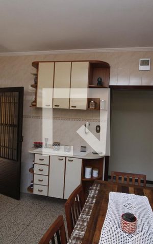 Casa à venda com 161m², 3 quartos e 2 vagasCozinha