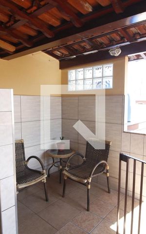 Casa à venda com 161m², 3 quartos e 2 vagasVaranda