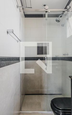 Apartamento para alugar com 85m², 1 quarto e 2 vagasBanheiro da Suíte