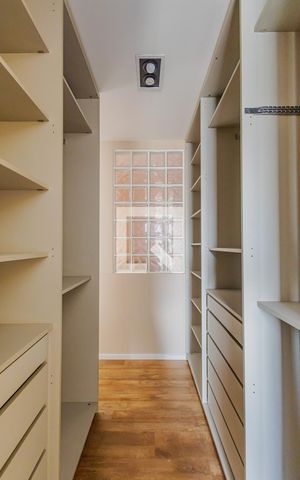 Apartamento para alugar com 85m², 1 quarto e 2 vagasCloset da suíte