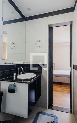 Apartamento para alugar com 85m², 1 quarto e 2 vagasBanheiro da Suíte