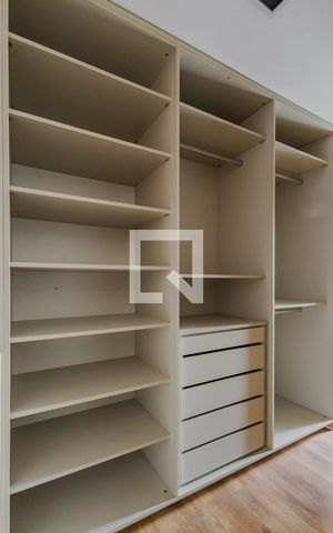 Apartamento para alugar com 85m², 1 quarto e 2 vagasCloset da suíte
