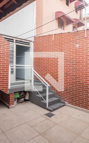 Casa à venda com 145m², 3 quartos e 2 vagas Casa à venda com 145m², 3 quartos e 2 vagasÁrea de Serviço