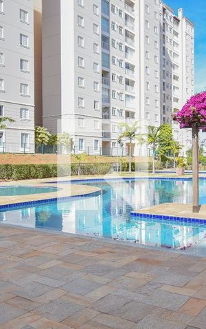 Apartamento à venda com 76m², 3 quartos e 2 vagas Apartamento à venda com 76m², 3 quartos e 2 vagasÁrea comum - Piscina