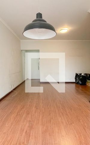 Apartamento para alugar com 92m², 3 quartos e 1 vaga Apartamento para alugar com 92m², 3 quartos e 1 vagaSala
