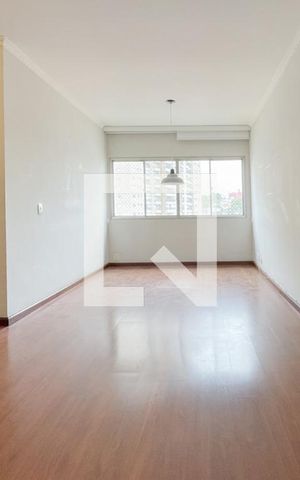 Apartamento para alugar com 92m², 3 quartos e 1 vaga Apartamento para alugar com 92m², 3 quartos e 1 vagaSala