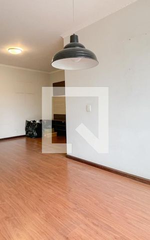 Apartamento para alugar com 92m², 3 quartos e 1 vaga Apartamento para alugar com 92m², 3 quartos e 1 vagaSala
