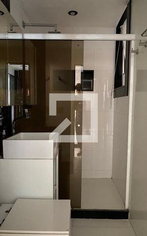 Apartamento à venda com 160m², 3 quartos e 2 vagas Apartamento à venda com 160m², 3 quartos e 2 vagasBanheiro social