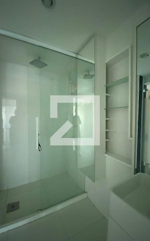 Apartamento à venda com 160m², 3 quartos e 2 vagas Apartamento à venda com 160m², 3 quartos e 2 vagasBanheiro da suíte