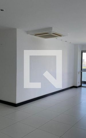 Apartamento à venda com 160m², 3 quartos e 2 vagas Apartamento à venda com 160m², 3 quartos e 2 vagasSala